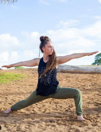 Outdoor yoga class overlooking the ocean at Yoga on the Bluff in Long Beach