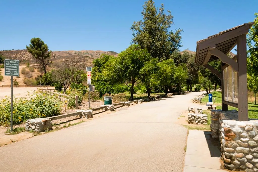 The trailhead and oak-covered foothills at O'Melveny Park, Granada Hills