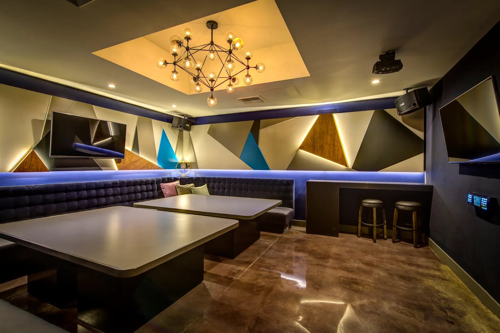 The Venue subterranean karaoke restaurant, Koreatown