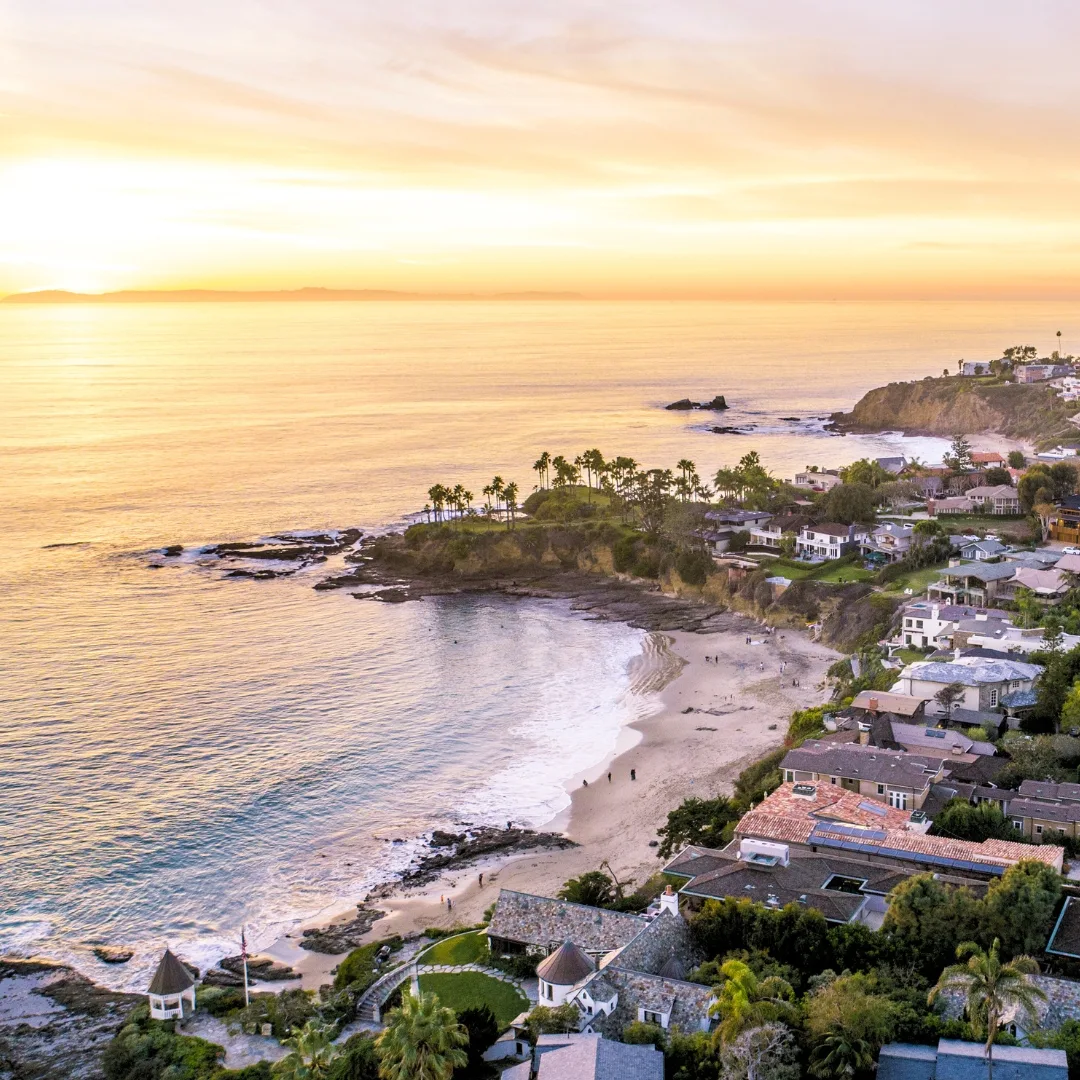 Aerial photo of the California coastline and coastal homes near Los Angeles