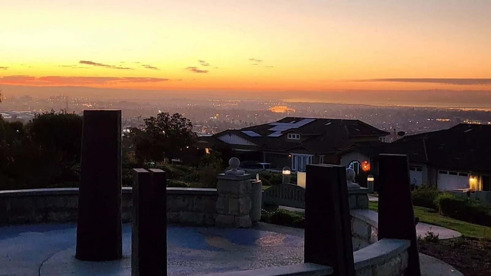 Sunset View Park (2300 Skyline Dr, Signal Hill, CA 90755) offers a calm hilltop experience with wide panoramic views of Long Beach, the harbor, and the ocean.